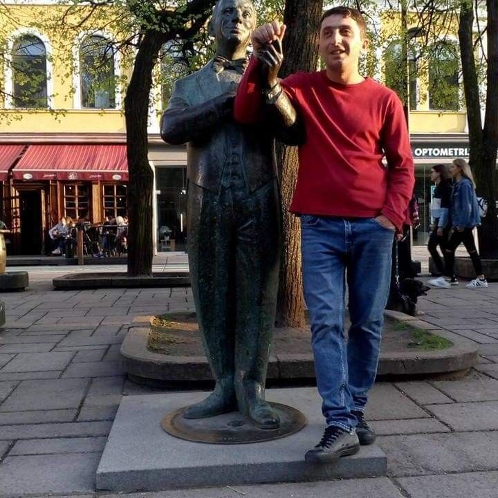  16311367  Vano, 37 ,    