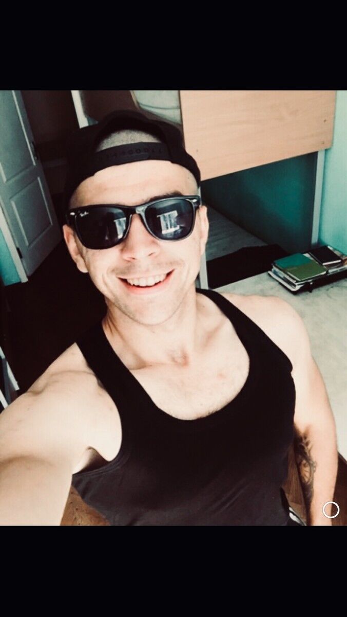  ,   Artem, 28 ,   ,   , c 