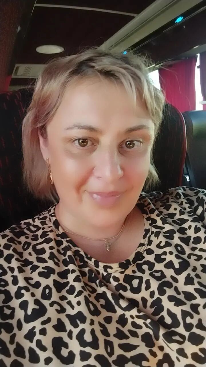  53004557  , 49 ,    