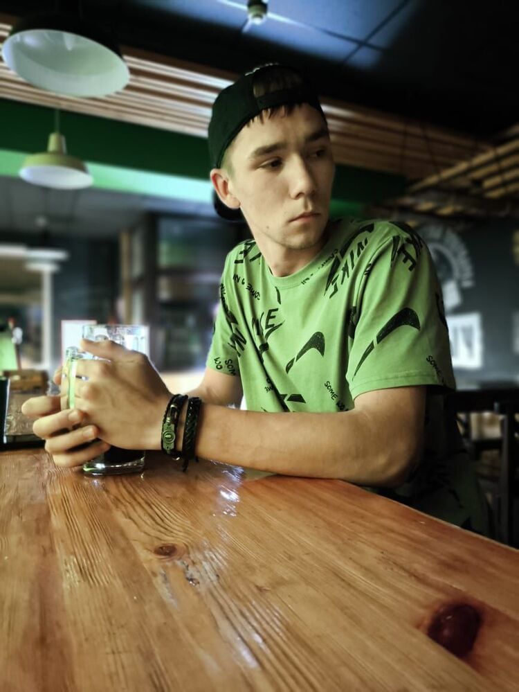  54382737  , 23 ,    -