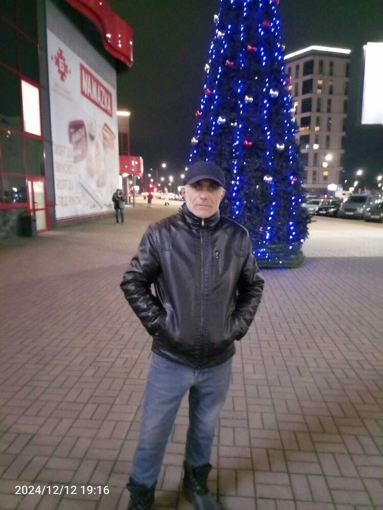  48512537  Aflatun, 56 ,    