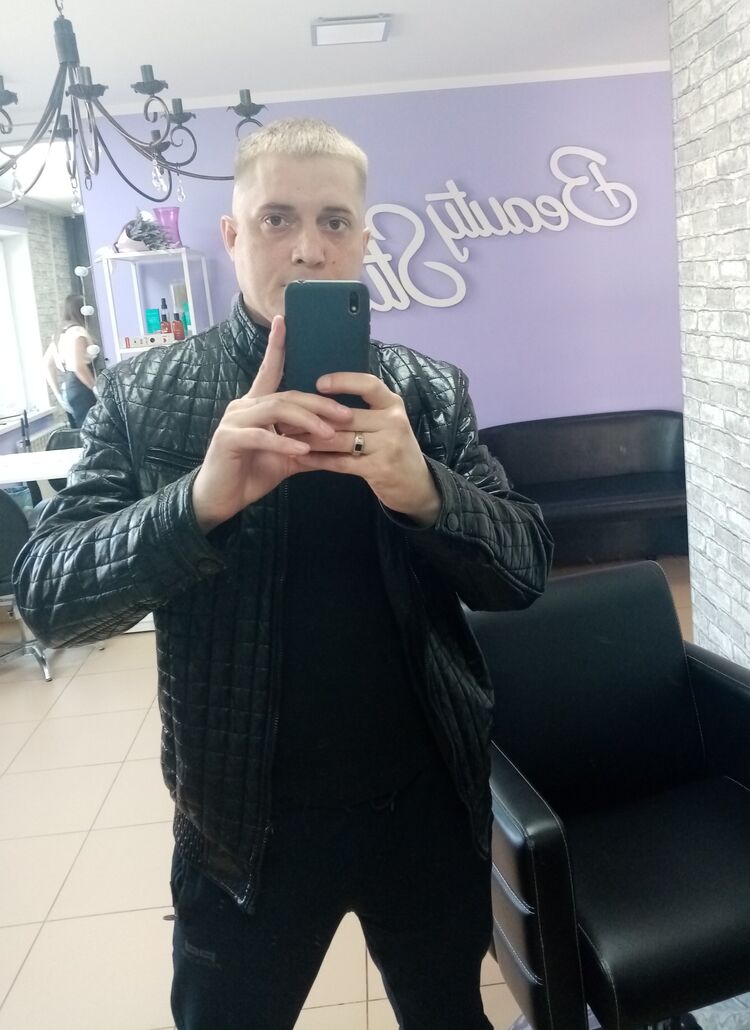  49143747  , 37 ,    