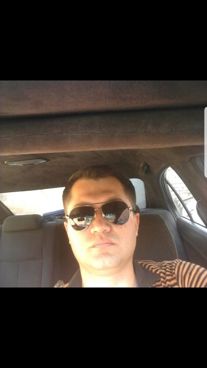 19059587  Sherzod, 41 ,    