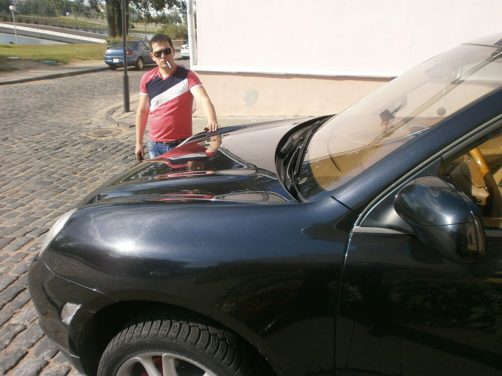  ,   Sacha01, 38 ,   
