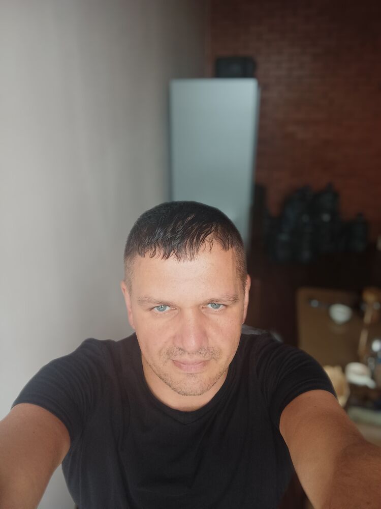  37183447  , 44 ,    