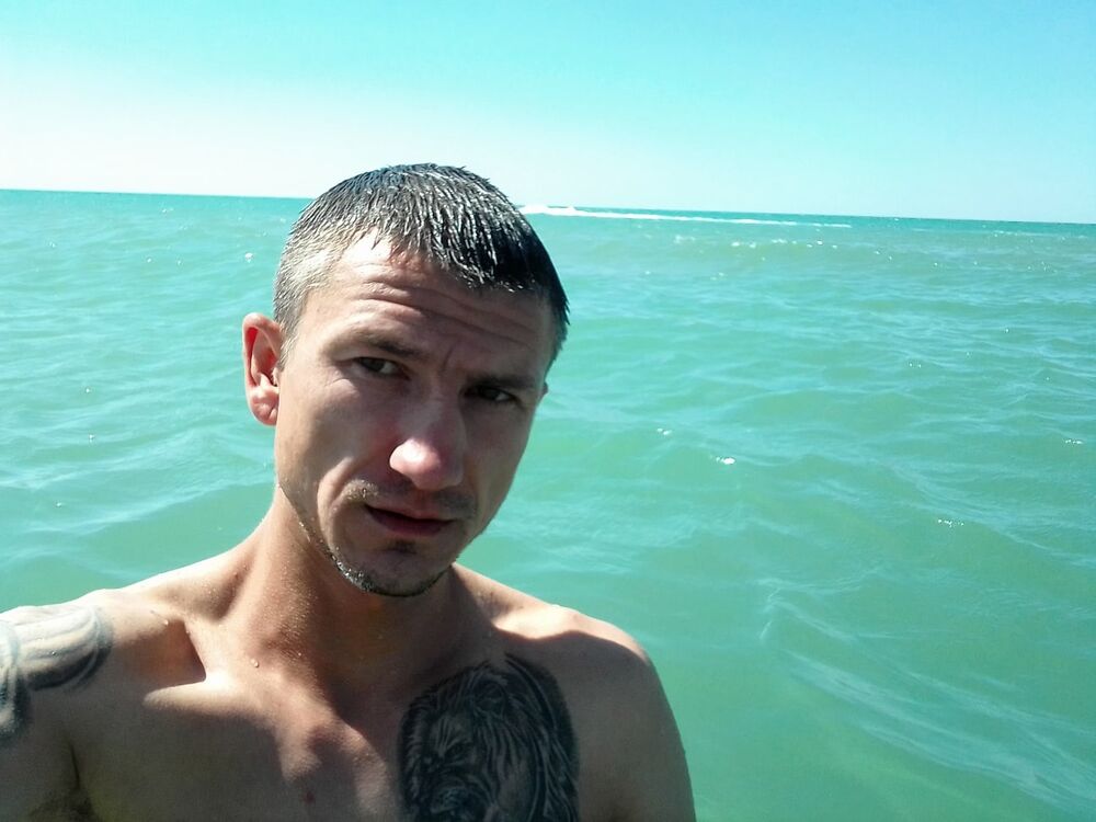  41139587  Rostik, 37 ,    