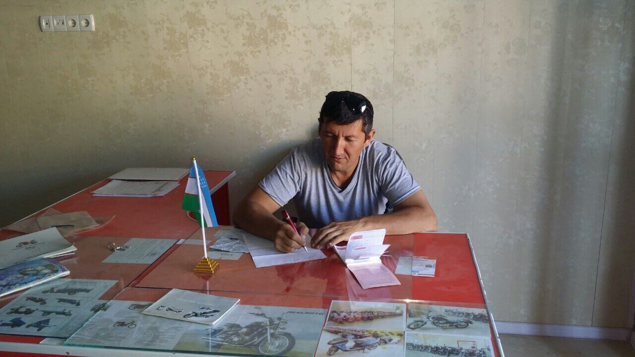 ���� 44844227 ������� Gold stars, 47 ���, ���� ���������� � �����-����������