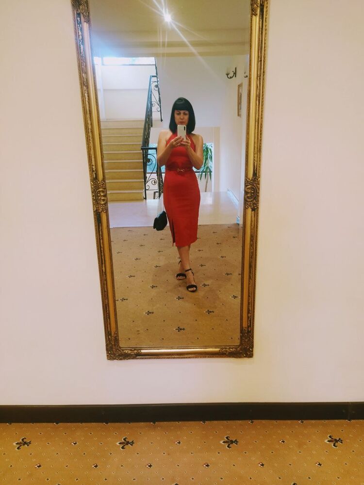  44195367  Marina, 38 ,    