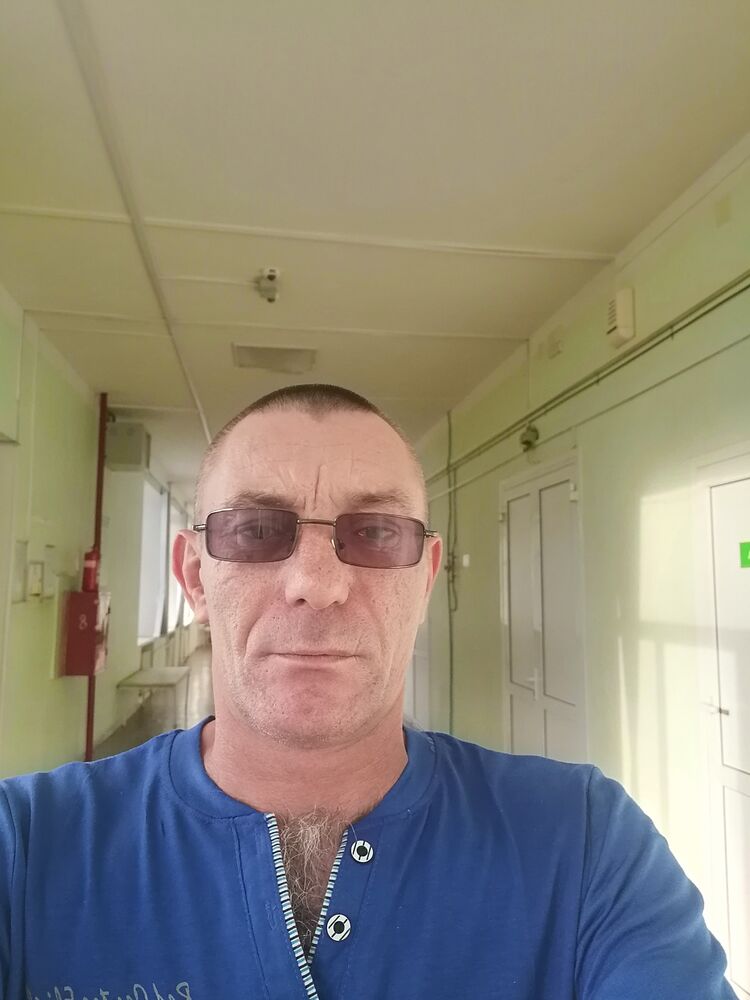  44663557  Canon , 42 ,    