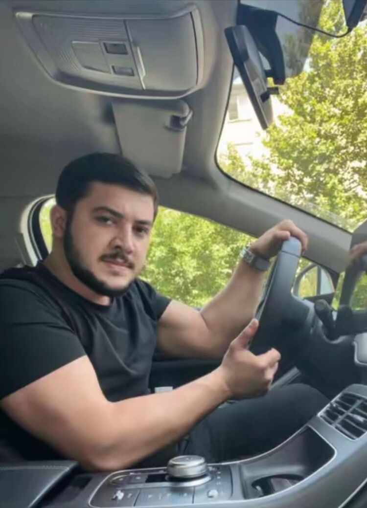  54722387  Omer, 26 ,    