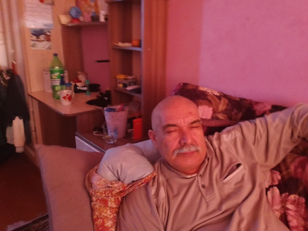  44582377  , 68 ,    