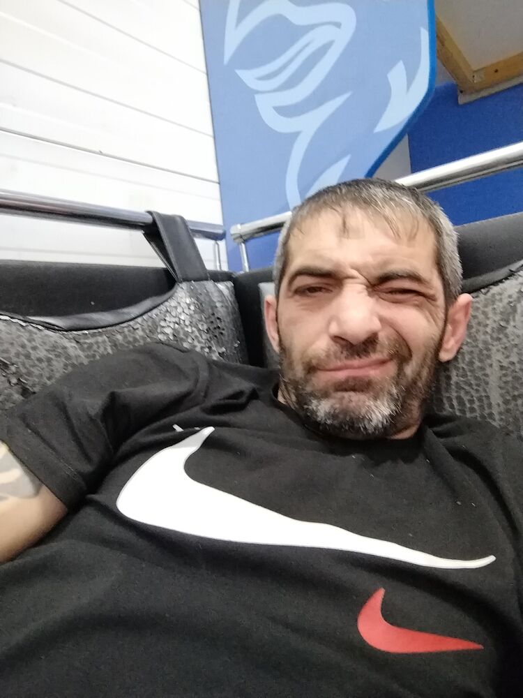  33030897  , 39 ,    