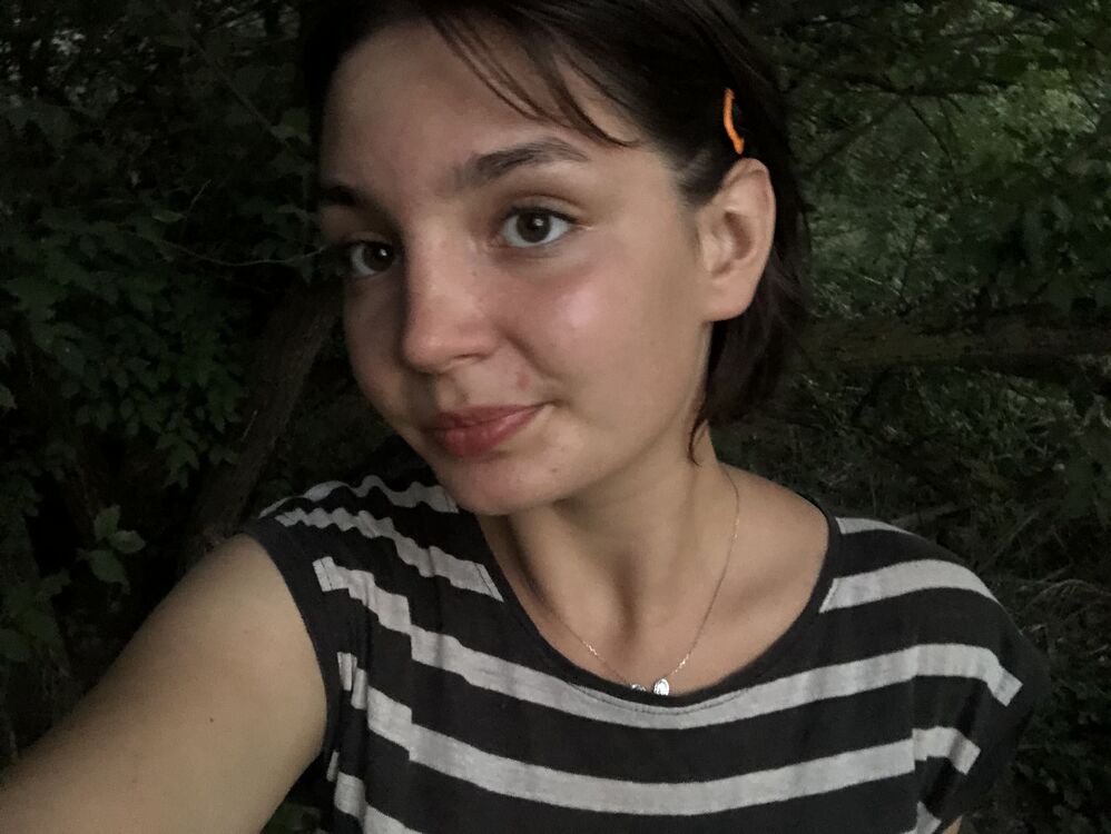  ,   Milka, 18 ,   ,   