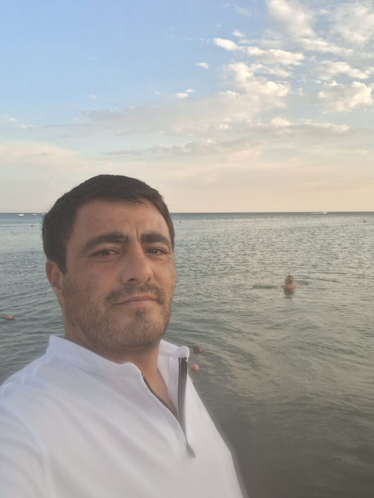  48165777  Ramazan, 35 ,    