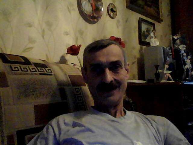  48358557  , 61 ,    