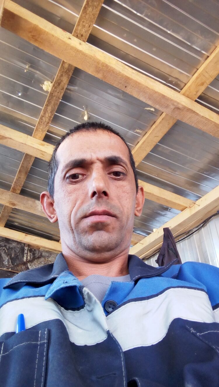  52818437  , 25 ,    
