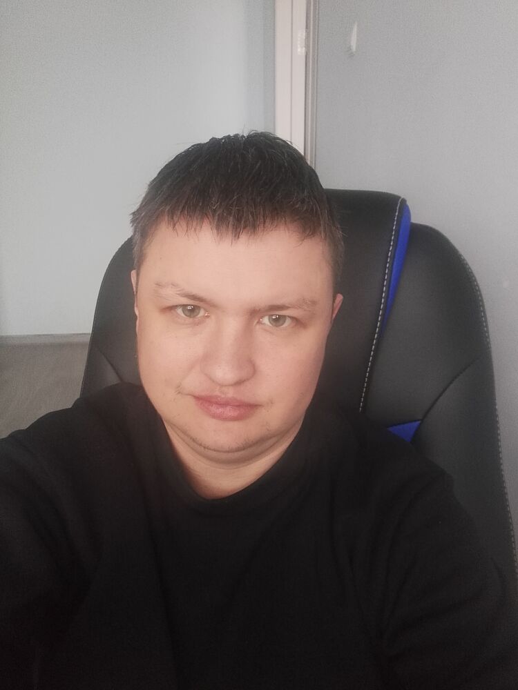  ,   Aleks, 36 ,   