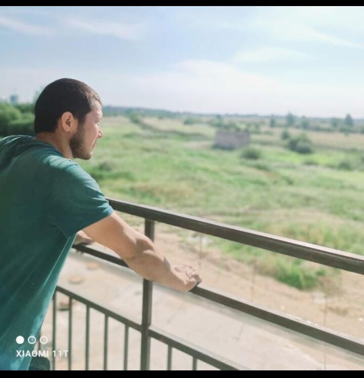  28987537  , 42 ,    -