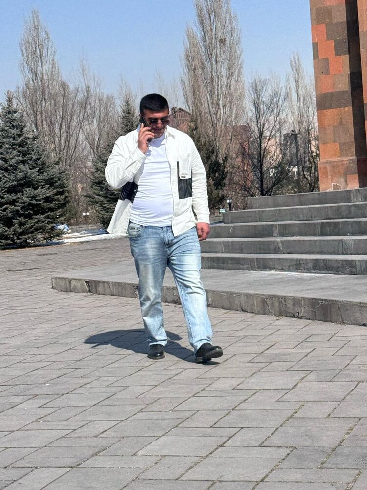  ,   Tigran, 29 ,   ,   