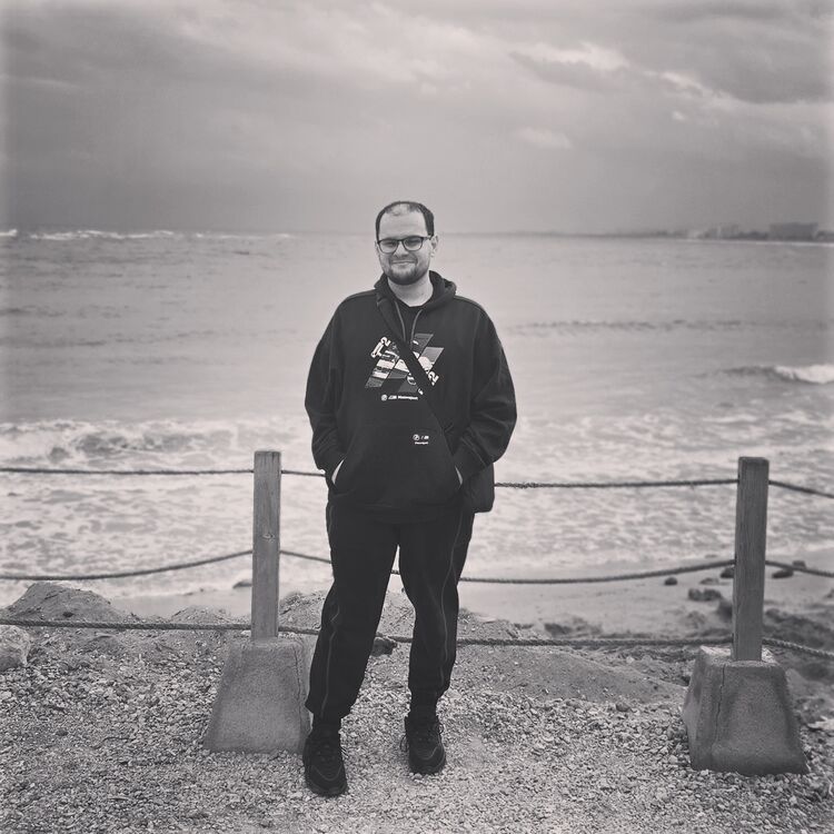  ,   Samet, 28 ,   ,   