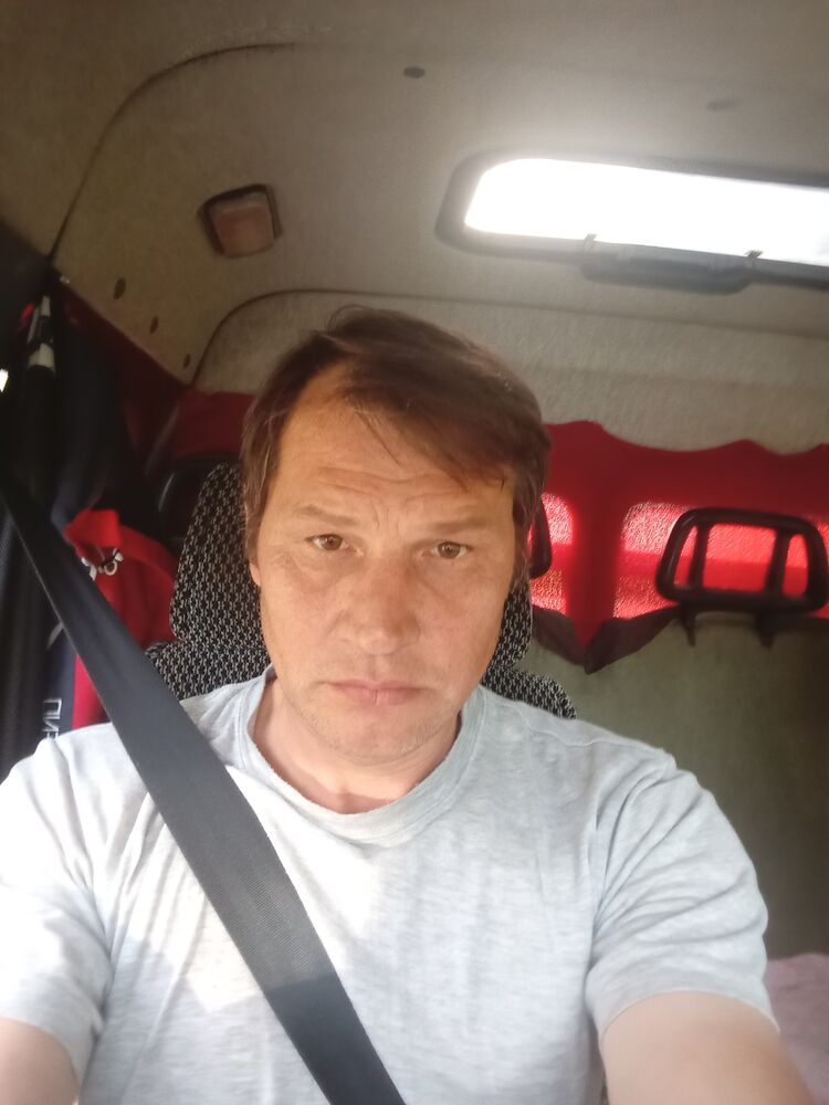  51902487  , 47 ,    