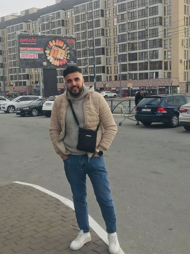  ,   Farik, 30 ,   