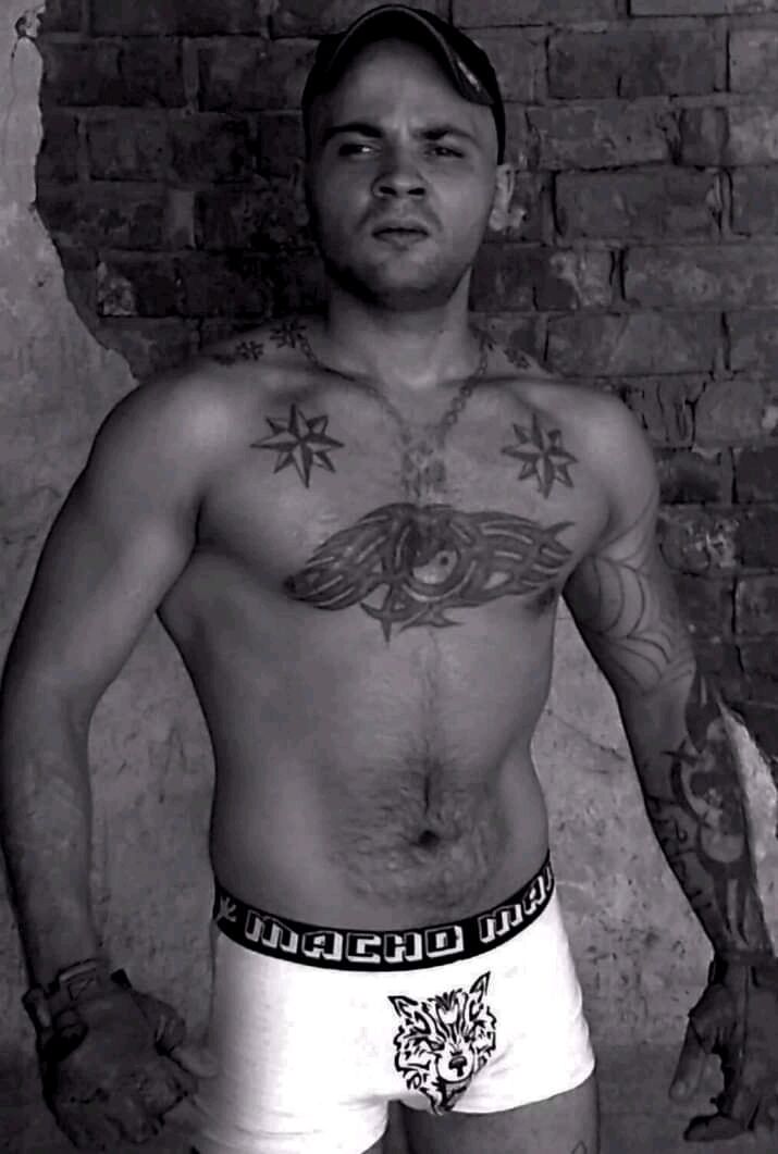  ,   Andruxa, 33 ,   ,   , c 