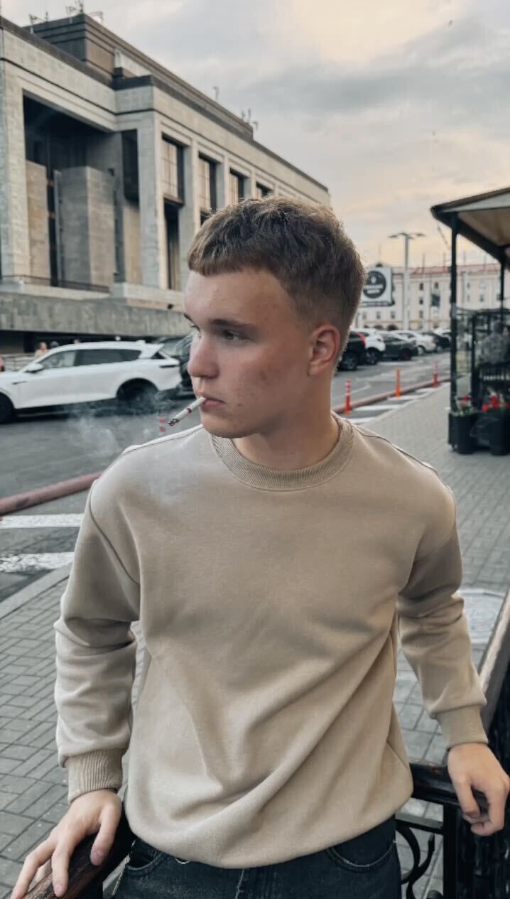  53925517  Taki, 20 ,    