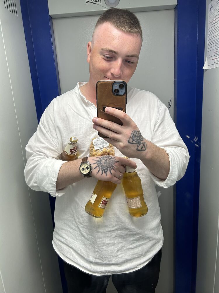  47651687  , 24 ,    