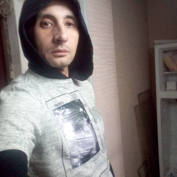  ,   Ratmir, 45 ,     