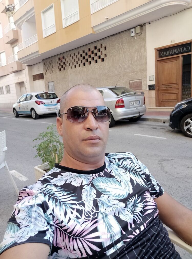  Torrevieja,   Dani, 39 ,   ,   , c 