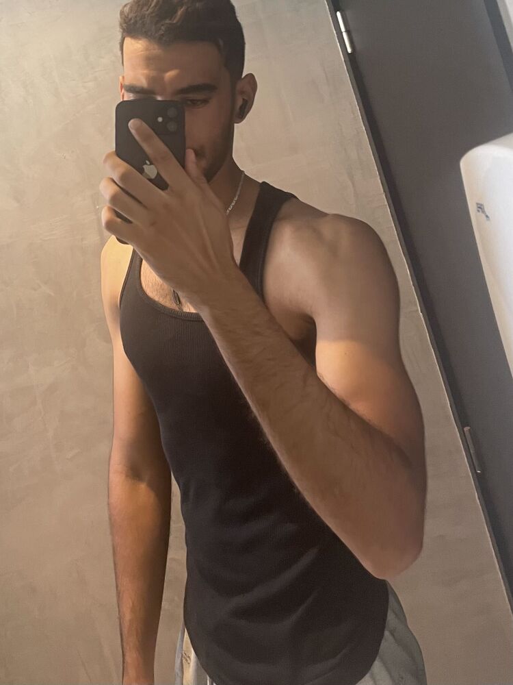  54761147  Zadir, 22 ,    