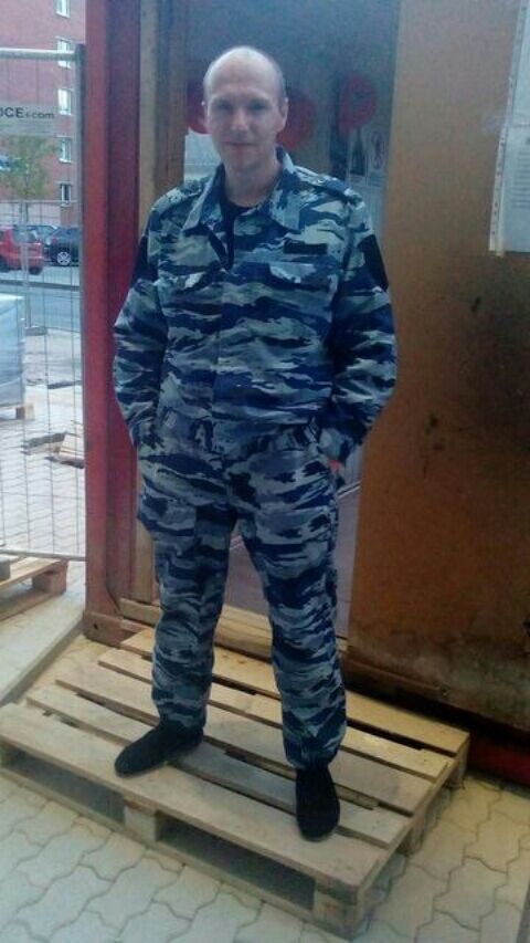  24155727  , 40 ,    