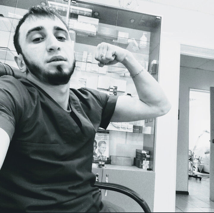  18072447  Hamzat, 32 ,    