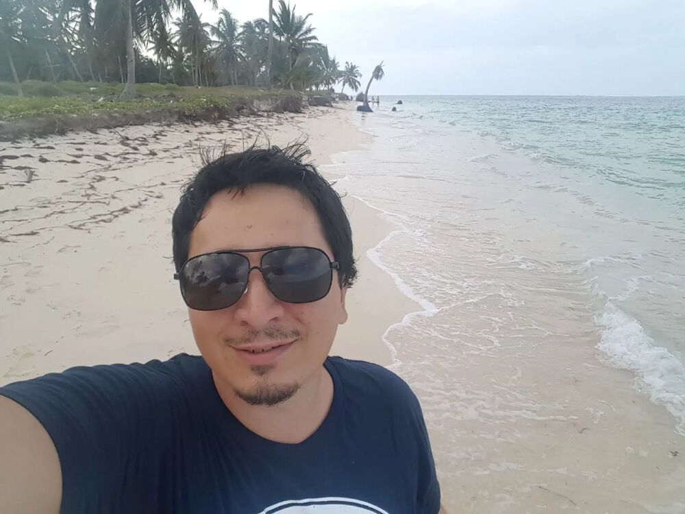  31814377  Carpe Diem, 38 ,    