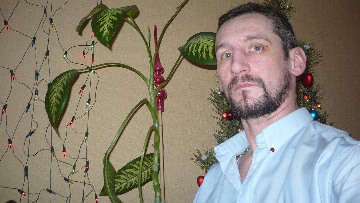  9235677  Sergey, 52 ,    