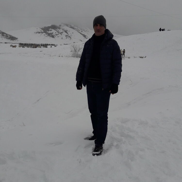  18837747  Rasad, 46 ,    