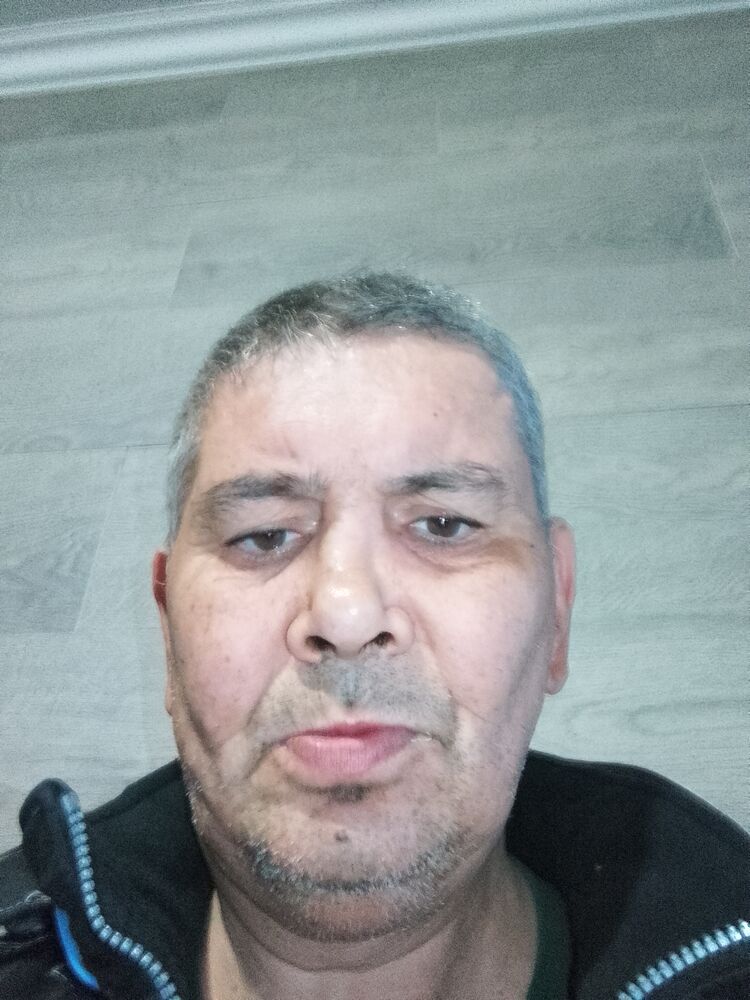  42528127  , 53 ,    