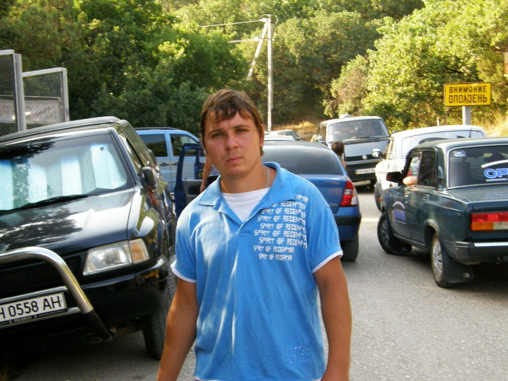  14871487  Artem, 39 ,    
