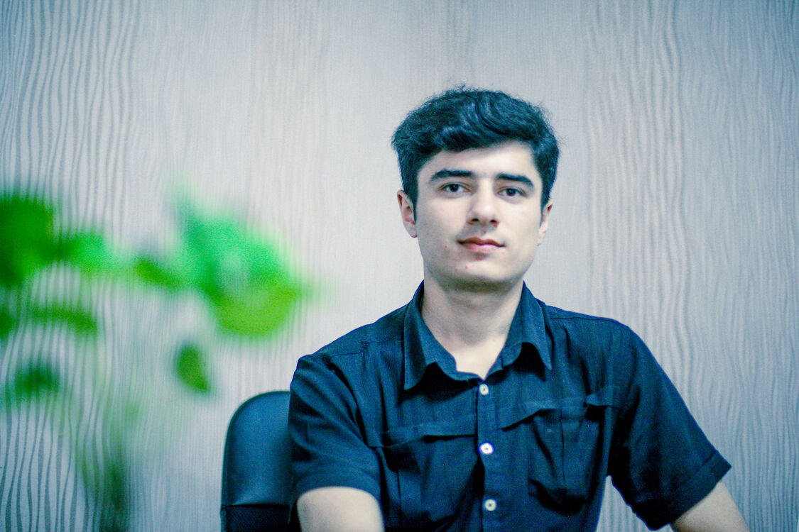  ,   Komil, 25 ,   ,   , c 