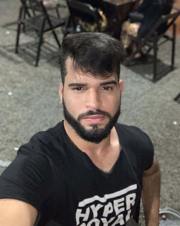  48160677  , 37 ,    