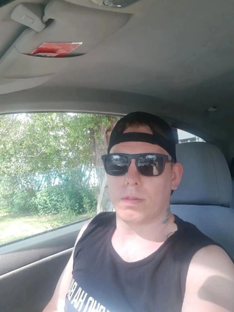  34734077  Aleksandr, 40 ,    