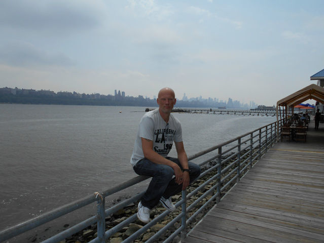  4606347  Modris, 58 ,    