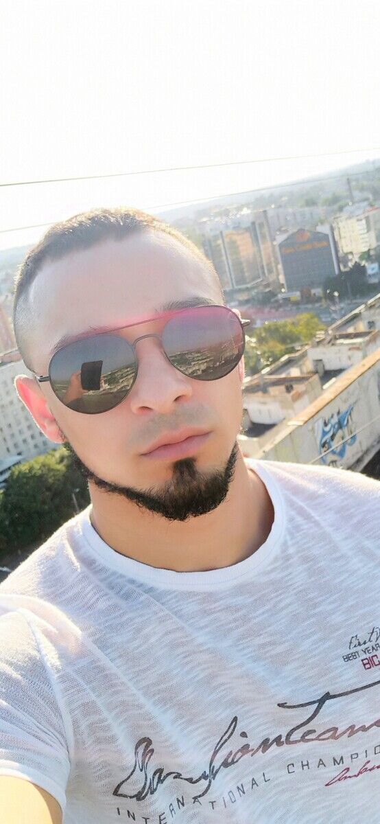 ���� 20631057 ������� Adrian, 30 ���, ���� ���������� � ��������