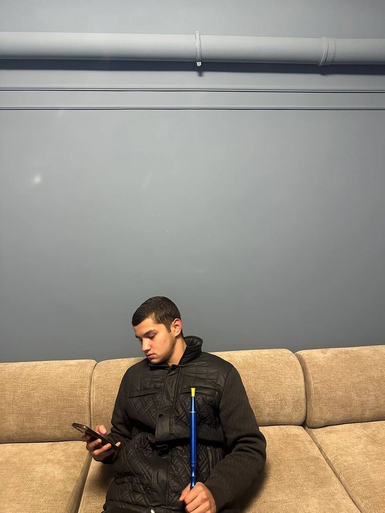  54756167  Otabek, 19 ,    