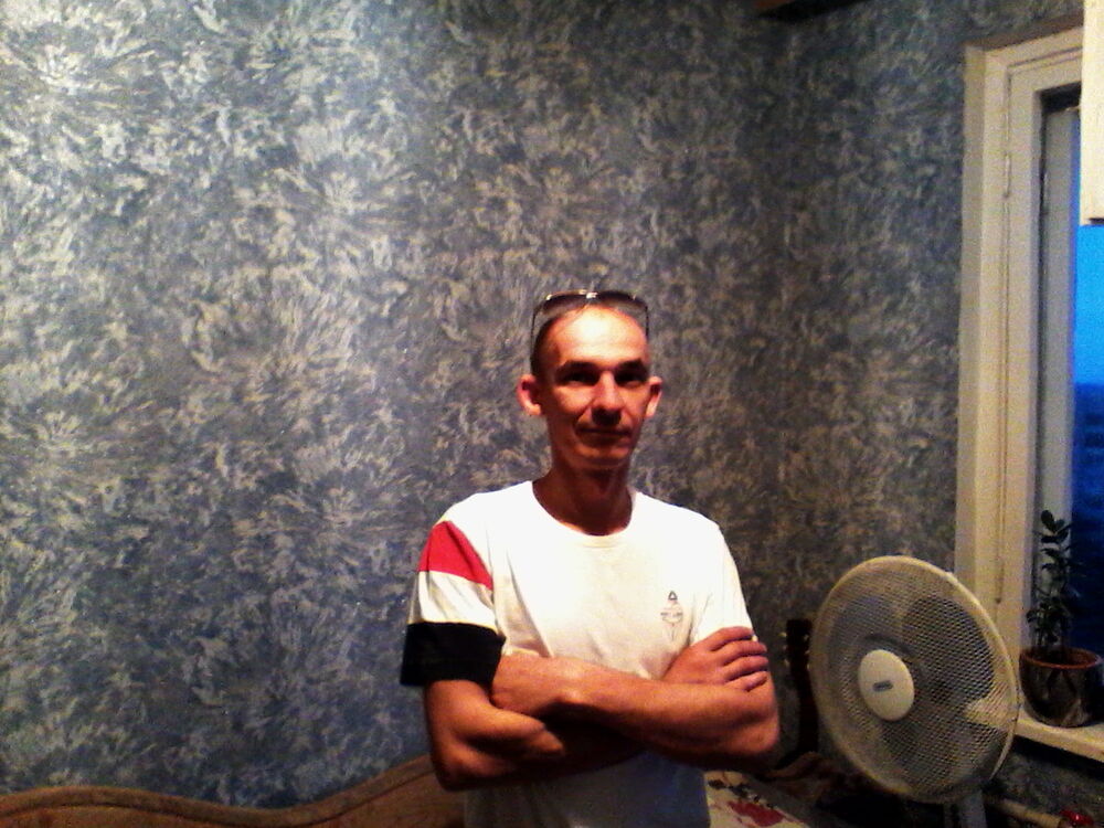  4516087  Roman, 45 ,    