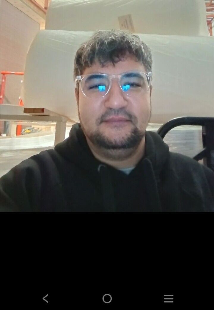  43620687  Vlad, 45 ,    