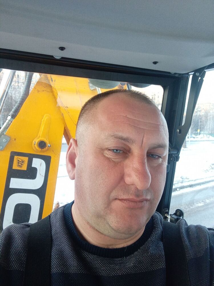  32892227  , 46 ,    