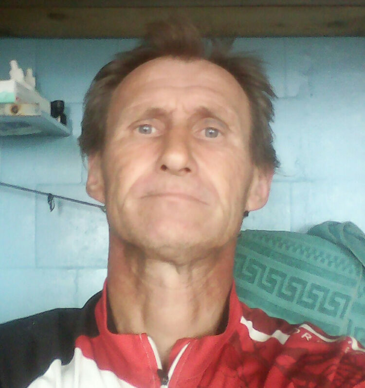  17688447  Slawa, 54 ,    