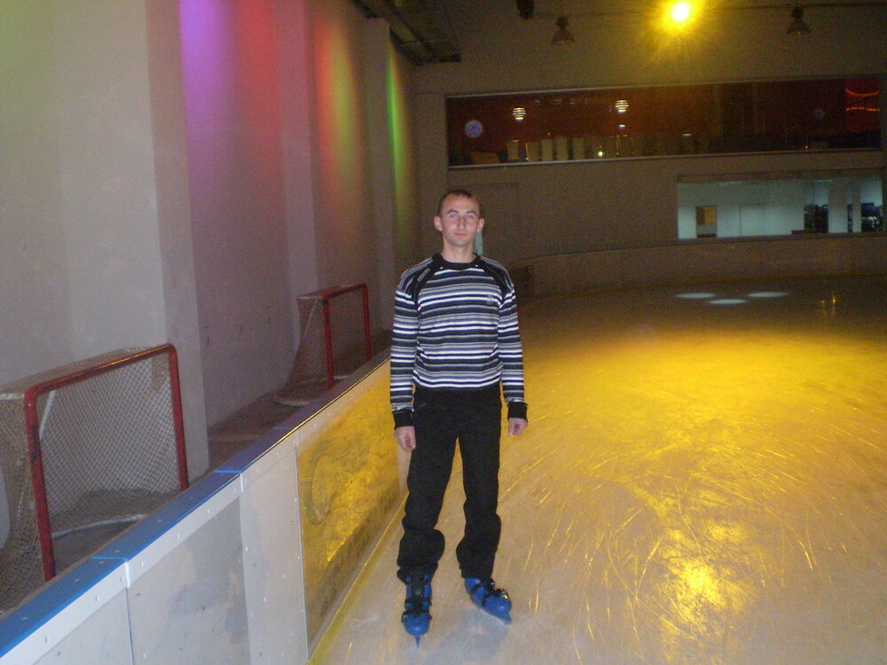  8111107  Marlen, 40 ,    